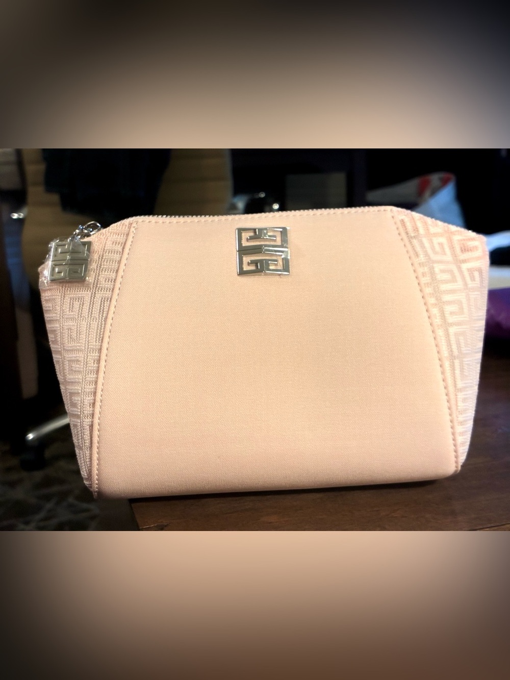 Givenchy Beautiful Rare Rose Pink Cosmetic Pouch with Silver Givenchy Embossing - Picture 3 of 17